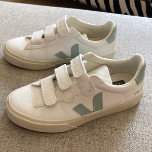 Veja sneakers